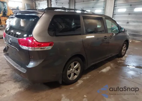 2012 Toyota Sienna Le V6 8 Passenger из США, поврежденный, VIN 5TDKK3DC5CS183728